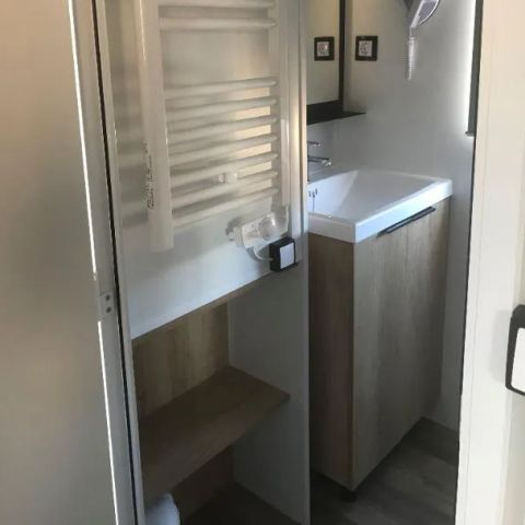 Mobile home 6 persons - Mobile-home Premium 32 m² 3 bedrooms + terrace 21m² + TV + LV + air conditioning + plancha 6 pers