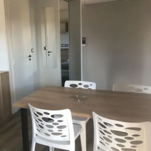 BUNGALOW 6 personnes - Mobil-home Premium 32 m² 3 chambres + terrasse 21m² + TV + LV + clim + plancha 6 pers