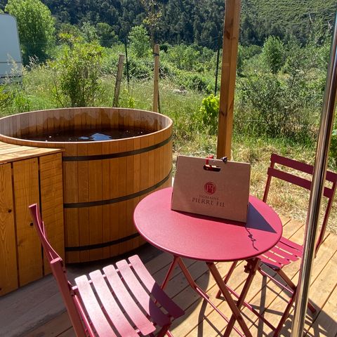 SISTEMAZION ATIPICHE 2 persone - Foudrenlair 1 camera (colazione, letto/lavoro a domicilio, cestino aperitivo) + SPA 2 pers