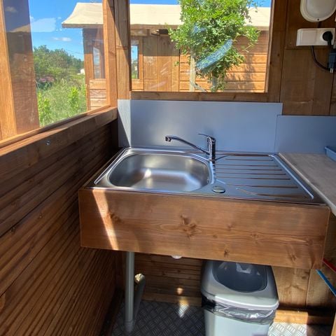 UNIEKE ACCOMMODATIE 2 personen - Foudrenlair 1 kamer (ontbijt, opgemaakt bed/huishouden, aperitiefmand) + SPA 2 pers