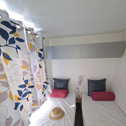 BUNGALOW 6 personnes - Standard 32m² (3 chambres) + Terrasse + Clim