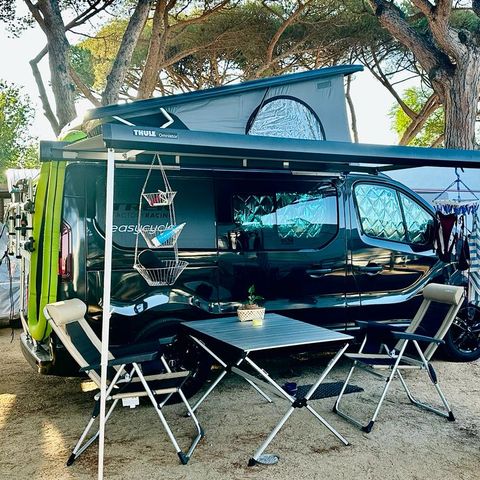 Kampeerplaats - Standaard: auto + tent
