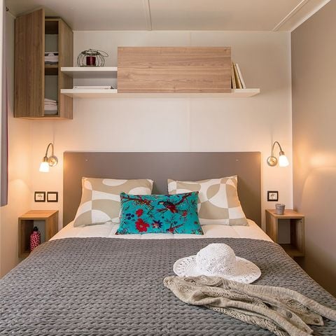 Stacaravan 6 personen - 3 slaapkamers 2 badkamers met airconditioning