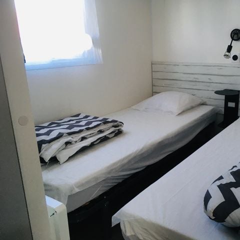 Stacaravan 6 personen - 33 m² - 3 slaapkamers