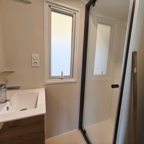 Stacaravan 8 personen - 40 m² - 4 slaapkamers - Comtois