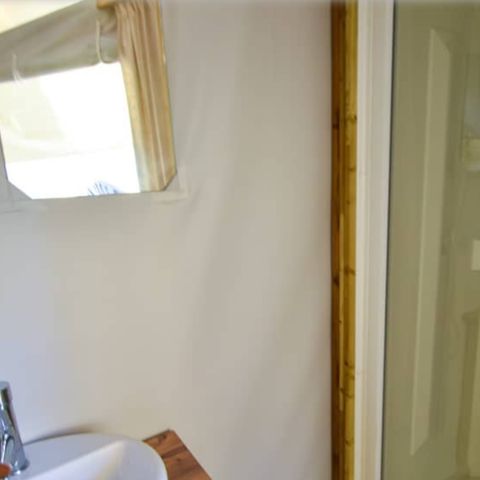 CANVAS AND WOOD TENT 4 people - Lodge 2 trèfles 2 bedrooms, 1 shower room