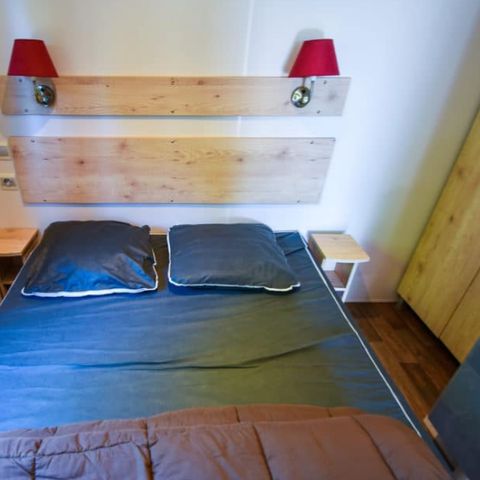 HÉBERGEMENT INSOLITE 4 personnes - Roulotte 2 trèfles 2 chambres