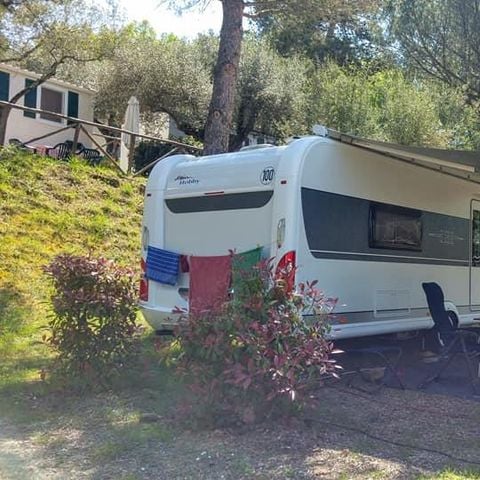 STAANPLAATS - Caravan 1/6 pers.