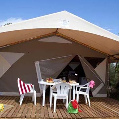 BUNGALOW TOILÉ 4 personnes - 2 chambres sans sanitaires