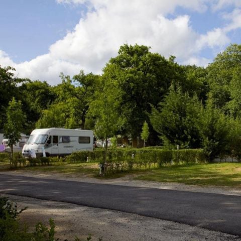 Kampeerplaats - Locatie Larri