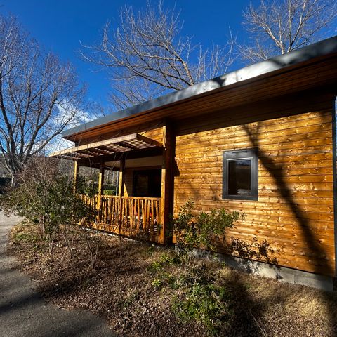Chalet 4 Personen - Premium 32m² - 2 Schlafzimmer (KLIMA + TV + Plancha)