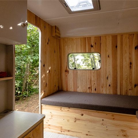 Wohnwagen 4 personen - RETRO