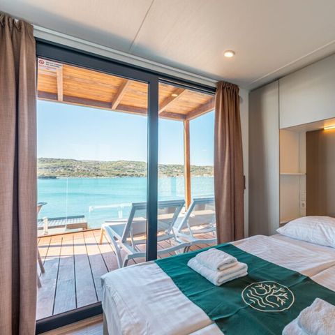 Villa 4 personen - Deluxe 2 kamers met terras en zwembad