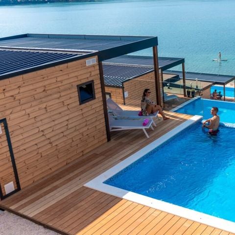 Villa 4 persons - Deluxe 2 rooms with terrace and pool