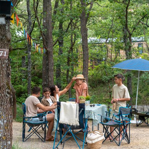 Pitch - Pitches for tents, camping cars or caravans