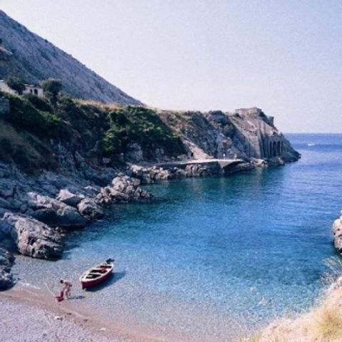 PLOT - Pitch for small tent