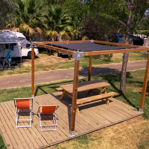 Kampeerplaats - "PRIVILEGE XXL - Gabion uitzicht
