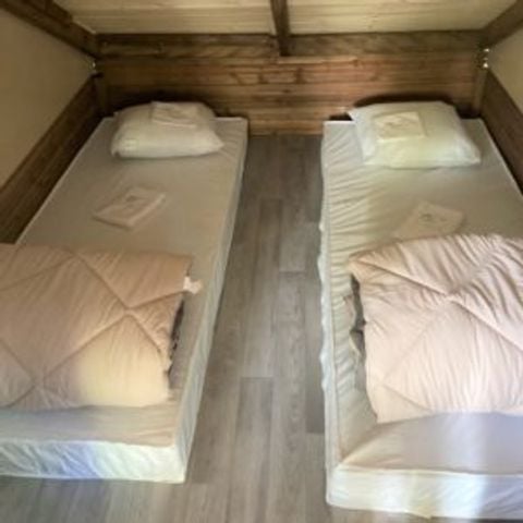 Chalet 4 persons - The cabin without sanitary facilities. Arrival 4pm Departure 10am. Max