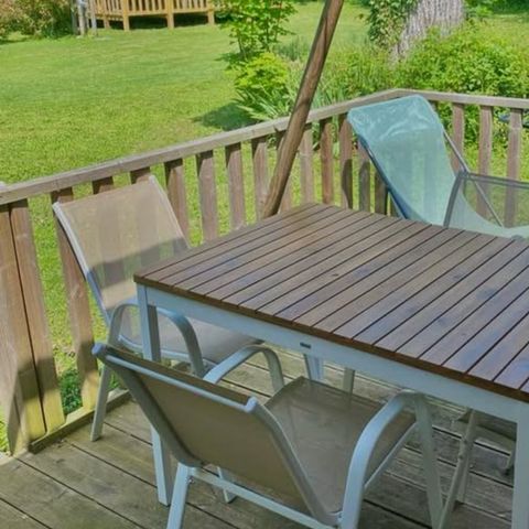 Chalet 4 personen - Die Hütte ohne Sanitäranlagen. Ankunft 16 Uhr Abreise 10 Uhr. Max