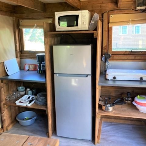 CHALET 4 personnes - La Cabane avec Sanitaires. Arrivée 16h Départ 10h. Max