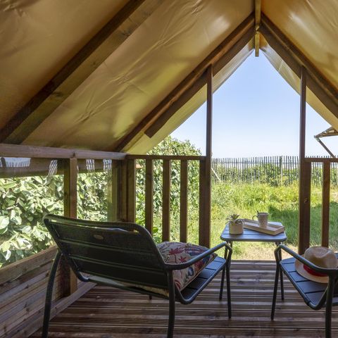 Canvas and wooden tent 4 persons - Bivouac Insolite 2 bedrooms