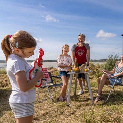 STAANPLAATS - Premium kampeerplaats met zeezicht