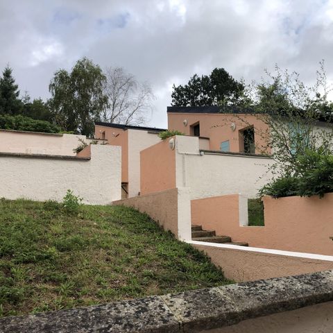 House 4 persons