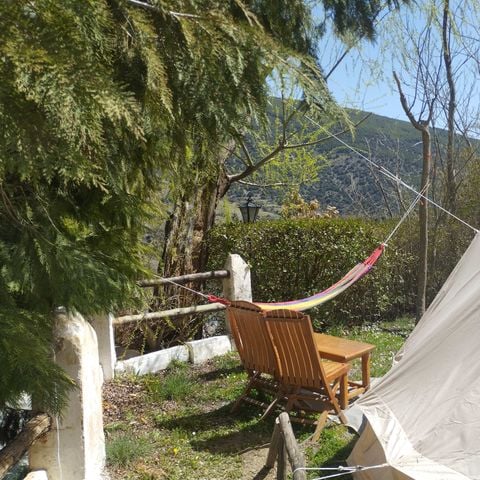 Tent 2 personen - HONDERA glamping tent met elektriciteit