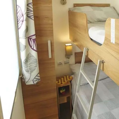 BUNGALOW 6 personnes - Mobil-home | Premium | 3 Ch. | 6 Pers. | Terrasse surélevée | 1 SDB | Clim.