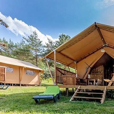 TENDA IN TELA E LEGNO 6 persone - Safari Lodge Tent | 3 Ch. | 6 Pers. | 1 SDB | Clim.
