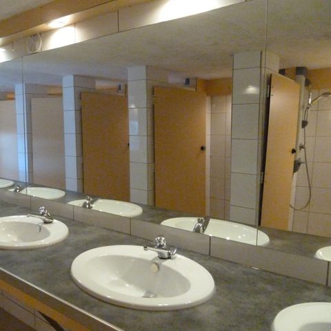 Stellplatz - D Zelt oder Wohnwagen 150m²