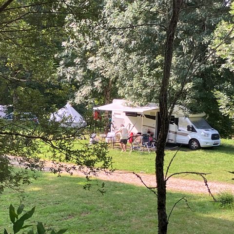 Stellplatz - D Zelt oder Wohnwagen 150m²