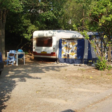 Kampeerplaats - PRIVILEGE XL 120 m² + elektriciteit 6 A.