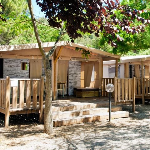 Tente en toile et en bois 5 personnes - Lodge Tent