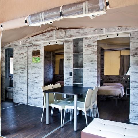 Tente en toile et en bois 5 personnes - Lodge Tent
