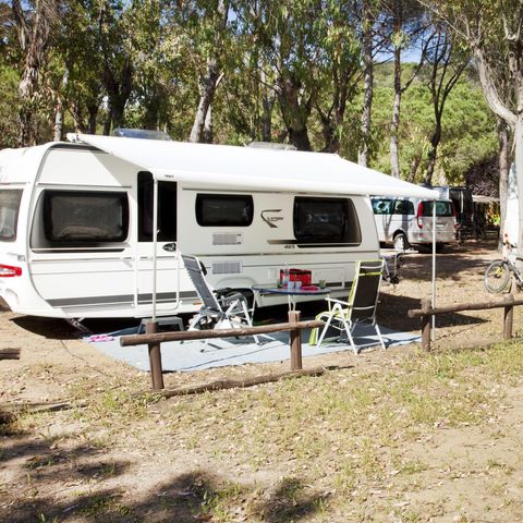 Kampeerplaats - Kampeerplaats COMFORT voor Caravan, Camping Auto