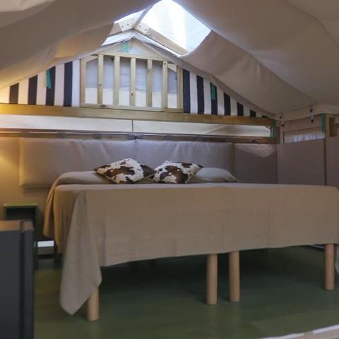 Tente en toile et en bois 2 personnes - Mini Lodge - sans sanitaire