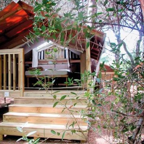 Tente en toile et en bois 2 personnes - Mini Lodge - sans sanitaire