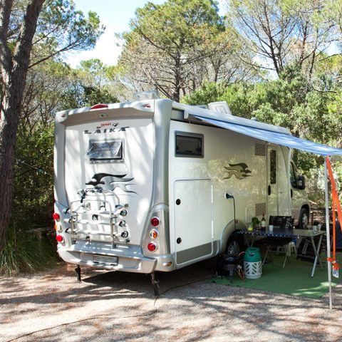 Kampeerplaats - VOOR CAMPER/CARAVAN/BUSAANHANGWAGEN TENT