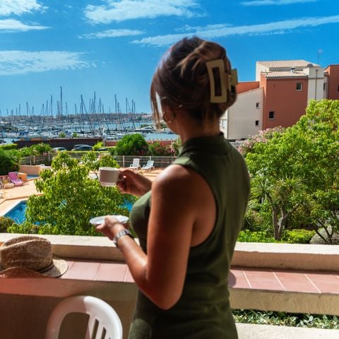 STUDIO 4 personnes - Studio-Cabine 4 personnes climatisé