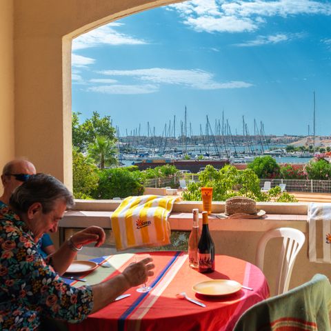 APPARTAMENTO 5 persone - Cabina bilocale 4/5 persone climatizzata