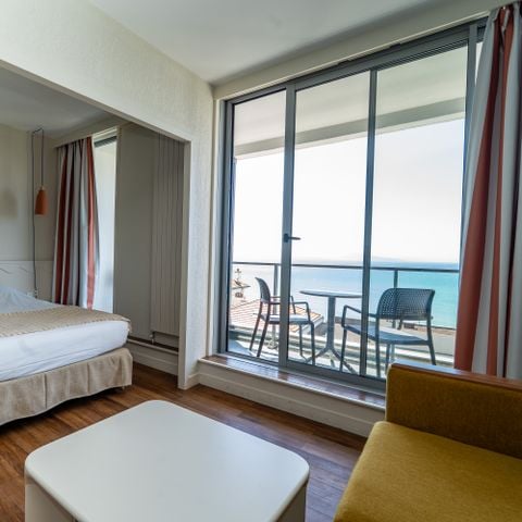 ESTUDIO 4 personas - Estudio 2/4 personas Superior