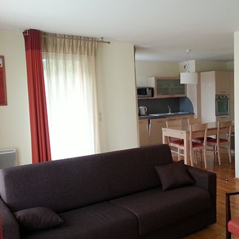 APARTMENT 8 people - Apartment 8 persons