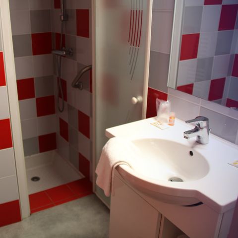 LANDHUIS 5 personen - 3 stuks