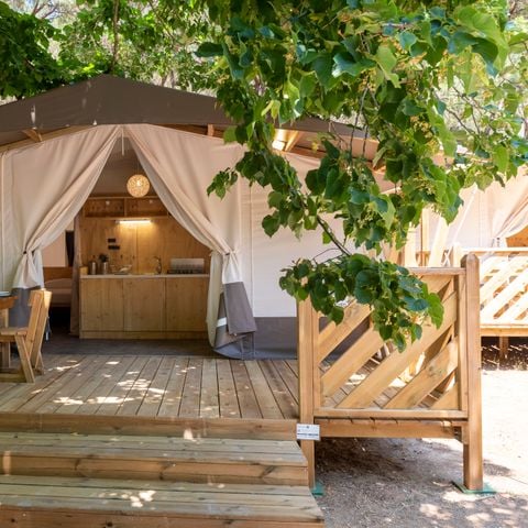Canvas and wooden tent 5 persons - DOG FRIENDLY