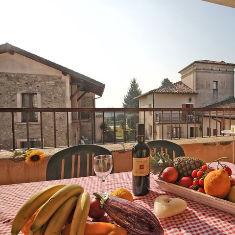 APPARTAMENTO 6 persone - TRILOCALE - piano terra/primo piano.