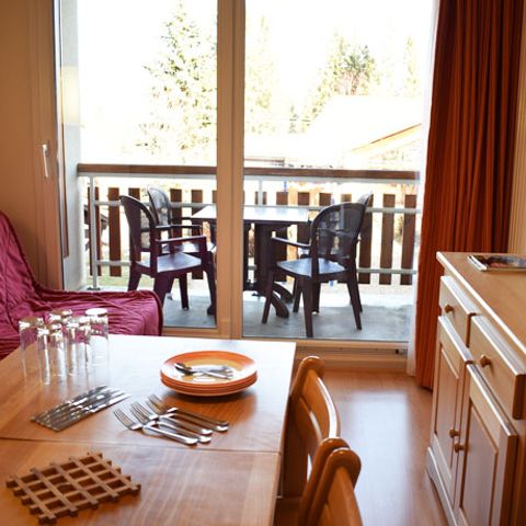 APARTMENT 7 people - Apartment 7 persons