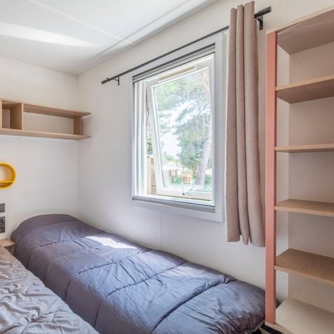 Mobile home 6 persons - Mobile-home Homair Vacances at camping Domaine de Miremer | Comfort | 3 Bedrooms | 6 Pers | Raised terrace | Air conditioning