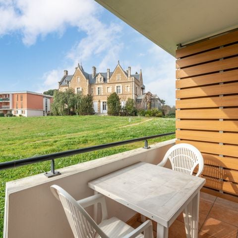 STUDIO 2 personnes - Vue parc