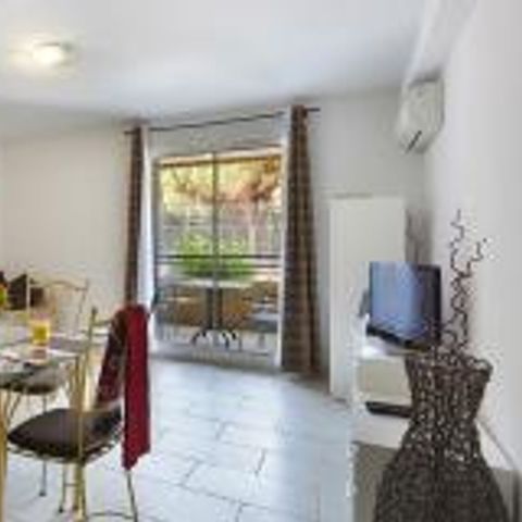 APARTMENT 6 people - 60 m²